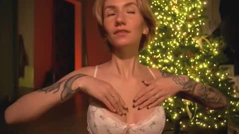 Snapshot of arianna_richi chatting on 21, 12, 2024 Olivka online show from 21, 12, 2024