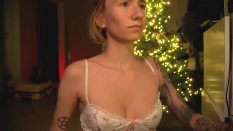 Snapshot of arianna_richi chatting on 13, 1, 2025 Olivka online show from 13, 1, 2025