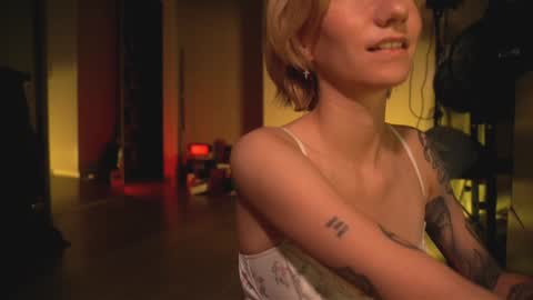 Snapshot of arianna_richi chatting on 7, 2, 2025 Olivka online show from 7, 2, 2025