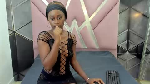Snapshot of ariannawatson chatting on 21, 10, 2025 ariannawatson online show from 21, 10, 2025