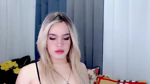 ARIANNE CUMS  online show from 28, 2, 2025