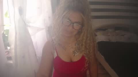 Snapshot of ariannesexy chatting on 21, 6, 2026 ArianeSexy online show from 21, 6, 2026