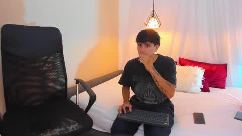 Ari and Aiden online show from 10, 6, 2026