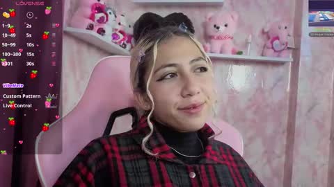 Ari Bunnie  online show from 18, 11, 2025