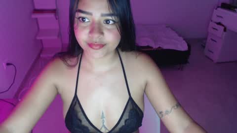 Snapshot of ariel_princess02 chatting on 8, 1, 2025 daniella online show from 8, 1, 2025