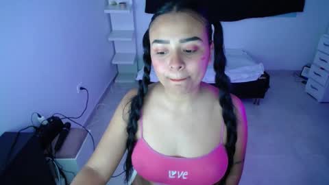 Snapshot of ariel_princess02 chatting on 22, 1, 2025 daniella online show from 22, 1, 2025