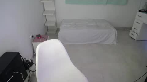 Snapshot of ariel_princess02 chatting on 1, 3, 2025 daniella online show from 1, 3, 2025