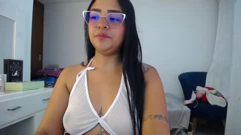 Snapshot of ariel_princess02 chatting on 11, 9, 2025 daniella online show from 11, 9, 2025