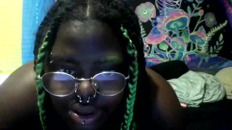 Snapshot of arielbbg chatting on 9, 6, 2026 Bbg Luvv online show from 9, 6, 2026