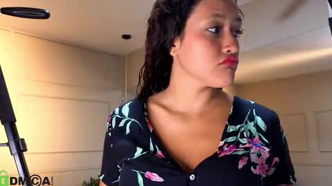 arielblossom____ online show from 2, 2, 2026