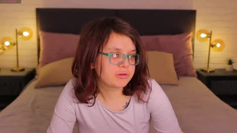 Ariell Mini online show from 15, 4, 2026