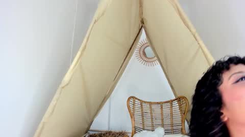 A R I   online show from 12, 10, 2025