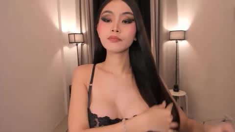Snapshot of ariellaarida69 chatting on 21, 4, 2026 MIRA GREYSON online show from 21, 4, 2026