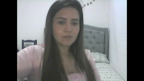 Snapshot of arielrose1022 chatting on 8, 6, 2026 Ariel Rose online show from 8, 6, 2026
