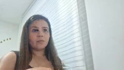 Snapshot of arielrose1022 chatting on 8, 6, 2026 Ariel Rose online show from 8, 6, 2026