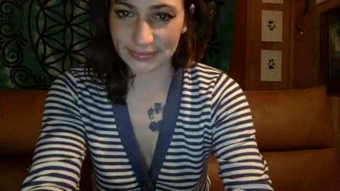 Snapshot of arielwyld chatting on 24, 1, 2025 ariel colin when hes here online show from 24, 1, 2025