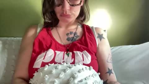 ariel  colin when hes here online show from 19, 2, 2026