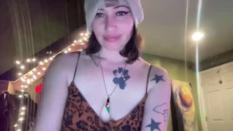 ariel  colin when hes here online show from 6, 4, 2026