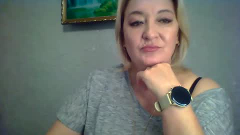 Snapshot of arielxloveresss chatting on 5, 10, 2025 ArielXLoveresss online show from 5, 10, 2025