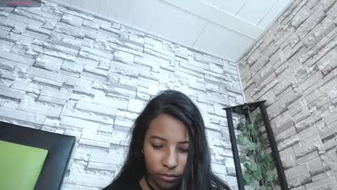 Snapshot of arietta_ chatting on 21, 2, 2025 ARIETTA online show from 21, 2, 2025