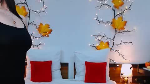 Ari online show from 8, 11, 2025