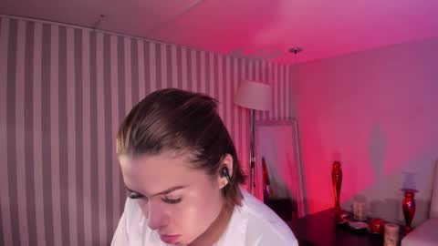  Arianna  online show from 13, 1, 2025