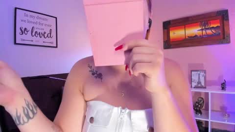  Arianna  online show from 12, 2, 2025