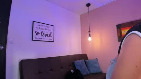  Arianna  online show from 4, 3, 2025