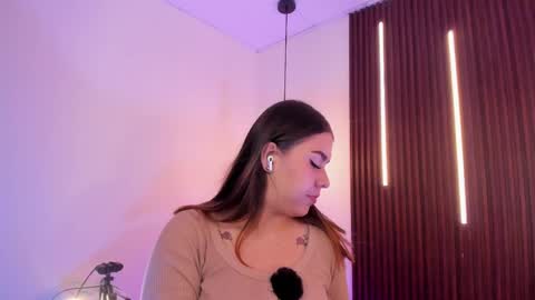  Arianna  online show from 1, 4, 2026