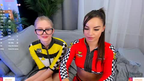 Snapshot of arikajoy chatting on 31, 1, 2025 Arika and Monica online show from 31, 1, 2025