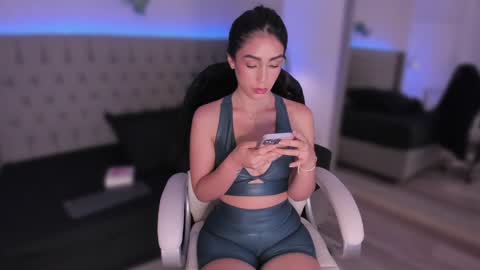 Snapshot of arikohler chatting on 26, 12, 2024 AriKohler online show from 26, 12, 2024