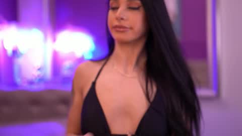 Snapshot of arinarhodes chatting on 12, 9, 2025 Arina online show from 12, 9, 2025