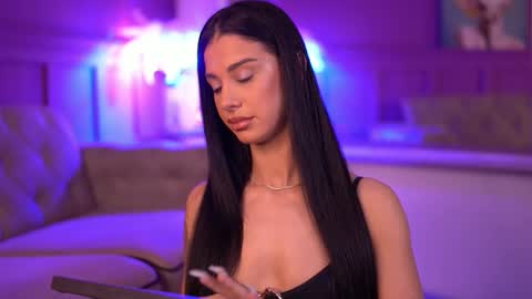 Snapshot of arinarhodes chatting on 18, 9, 2025 Arina online show from 18, 9, 2025