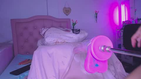 Snapshot of arishott chatting on 18, 5, 2026 ArisSPEED UP MY FUCK MACHINE AND MAKE ME CUM online show from 18, 5, 2026
