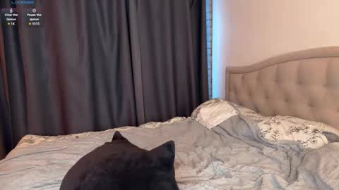 Mia  Arlen online show from 22, 10, 2025