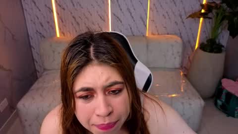 Online 1400 2100 online show from 10, 4, 2026