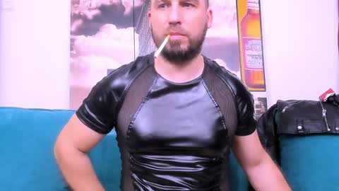 Armando online show from 12, 12, 2024