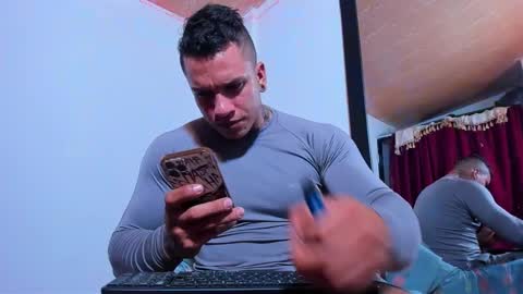 arnold sexy hot98 online show from 24, 12, 2024