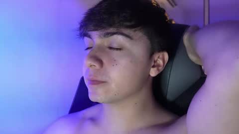 aron__cooper online show from 10, 10, 2025