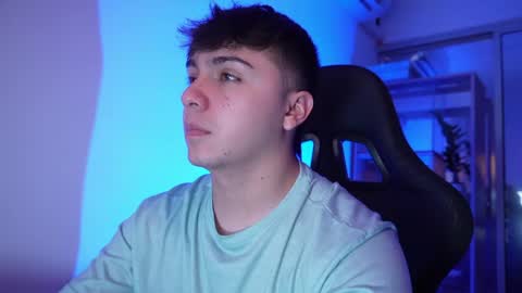aron__cooper online show from 19, 5, 2026