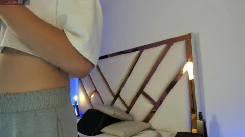 Snapshot of aron_cruz12 chatting on 15, 5, 2026 Aron cruz online show from 15, 5, 2026