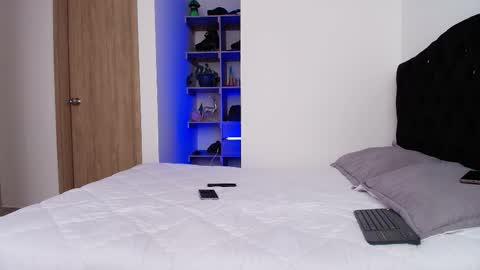 Aron Santoro online show from 20, 2, 2026