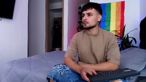 Aron Santoro online show from 11, 6, 2026