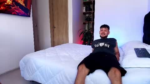 Aron Santoro online show from 21, 7, 2026