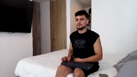 Aron Santoro online show from 7, 8, 2026