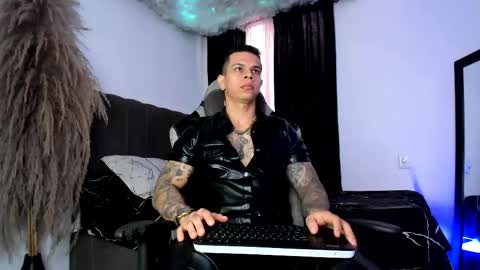 Snapshot of arondark chatting on 8, 6, 2026 DarkMaster online show from 8, 6, 2026