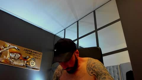 Snapshot of arongrant chatting on 7, 5, 2026 AronGrant online show from 7, 5, 2026