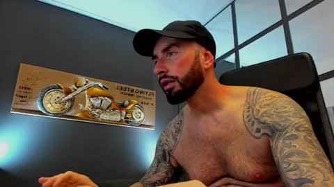Snapshot of arongrant chatting on 12, 5, 2026 AronGrant online show from 12, 5, 2026