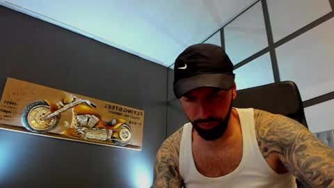 Snapshot of arongrant chatting on 17, 5, 2026 AronGrant online show from 17, 5, 2026
