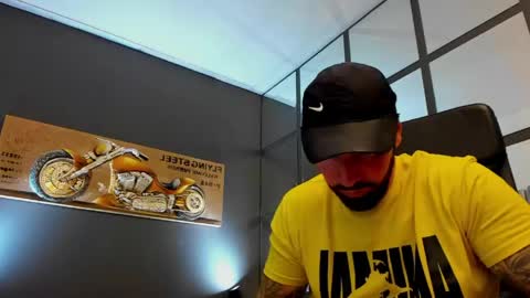 Snapshot of arongrant chatting on 28, 5, 2026 AronGrant online show from 28, 5, 2026